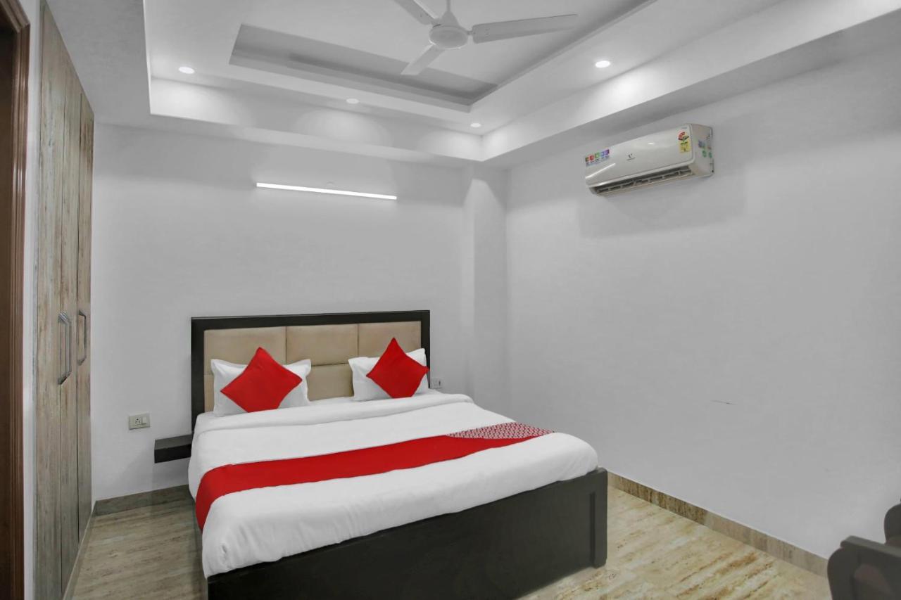OYO 82100 Golden Residency Noida Eksteriør billede
