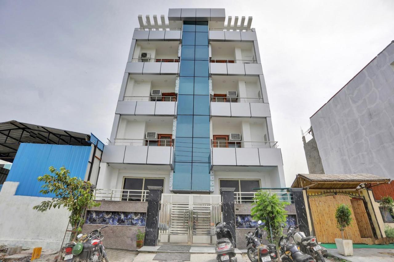 OYO 82100 Golden Residency Noida Eksteriør billede