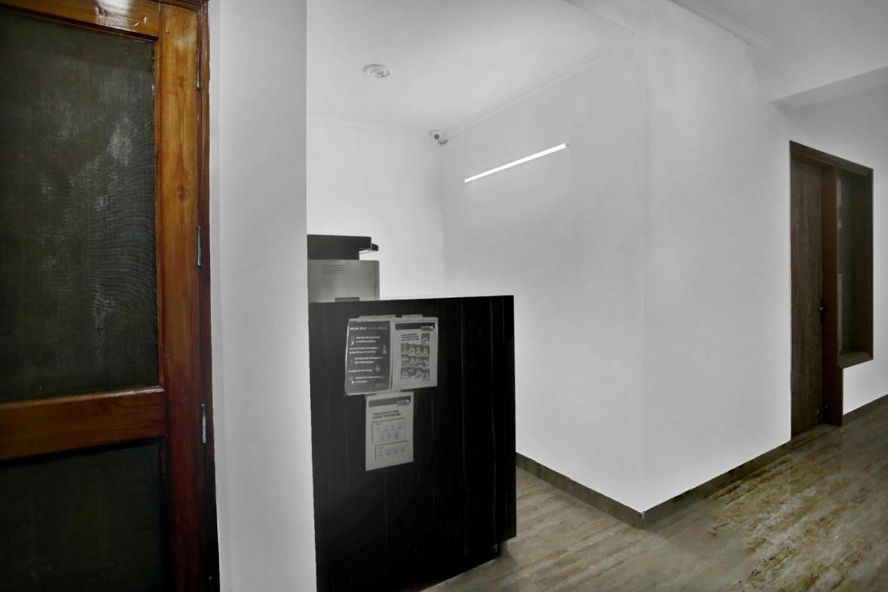 OYO 82100 Golden Residency Noida Eksteriør billede